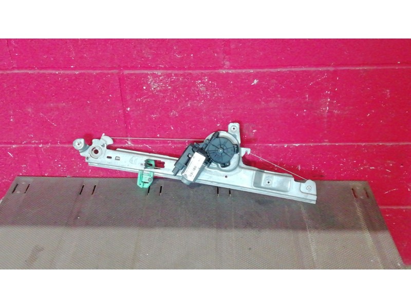 Recambio de elevalunas delantero derecho para renault scenic ii 2.0 dci diesel cat referencia OEM IAM   