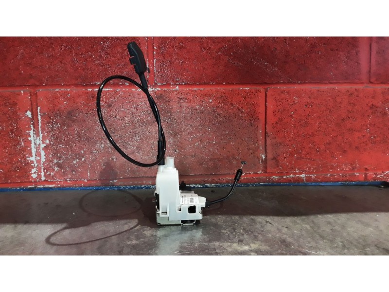 Recambio de cerradura puerta delantera izquierda para renault scenic ii 2.0 dci diesel cat referencia OEM IAM   