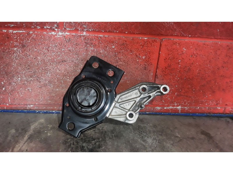 Recambio de soporte motor derecho para renault scenic ii 2.0 dci diesel cat referencia OEM IAM   