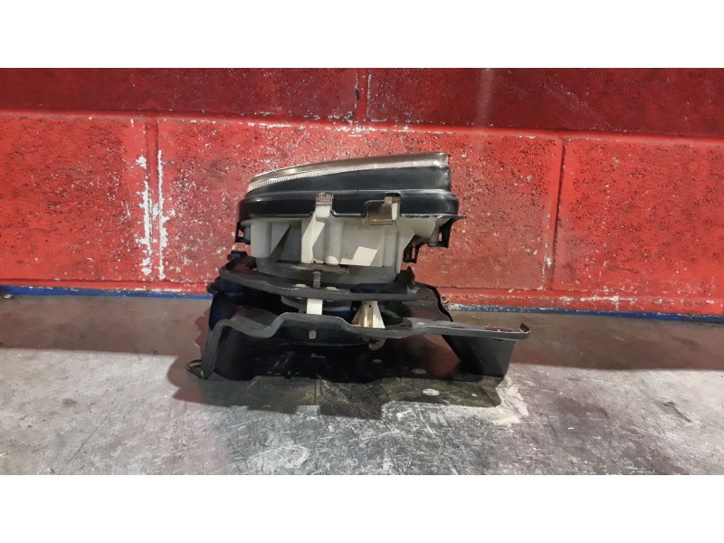 Recambio de faro izquierdo para opel monterey 3.0 dti limited referencia OEM IAM    Recambio de faro izquierdo para opel monterey 3.0 dti limited referencia OEM IAM