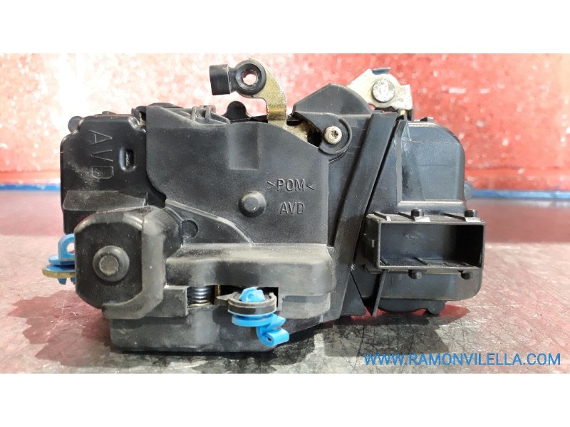 Recambio de cerra. puer. delantero derecha para peugeot partner (s1) break | 07.96 - ... break | 07.96 - ... referencia OEM IAM 