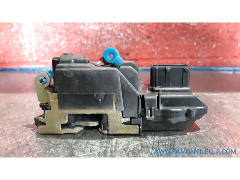 Recambio de cerra. puer. delantero derecha para peugeot partner (s1) break | 07.96 - ... break | 07.96 - ... referencia OEM IAM 