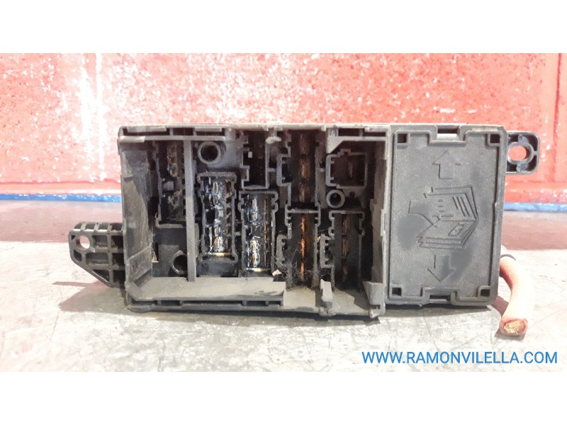 Recambio de caja reles / fusibles para mini cabrio (r52) one | 04.04 - 12.09 one | 04.04 - 12.09 referencia OEM IAM   