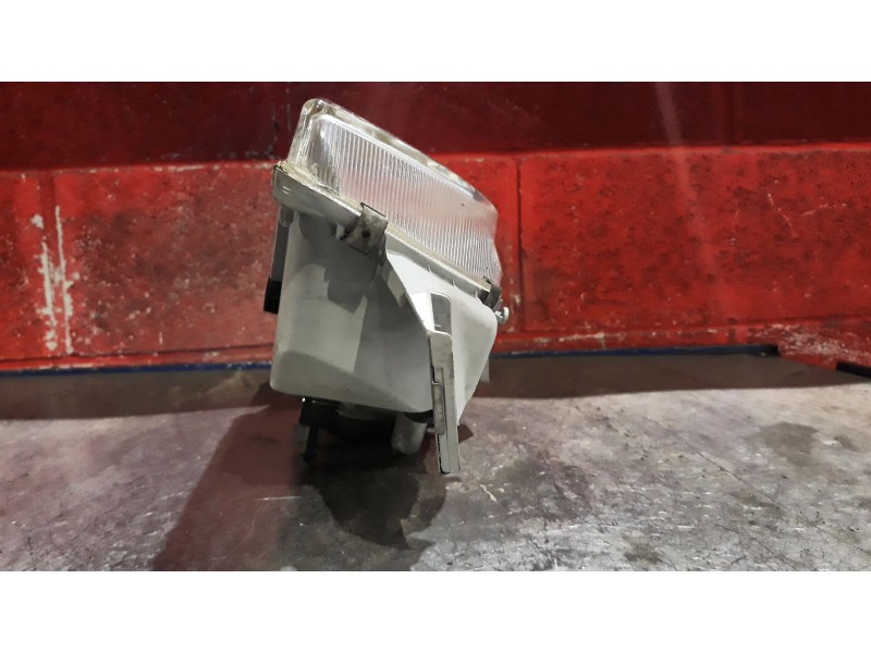 Recambio de faro derecho para fiat punto berl. (176) 55 s referencia OEM IAM   
