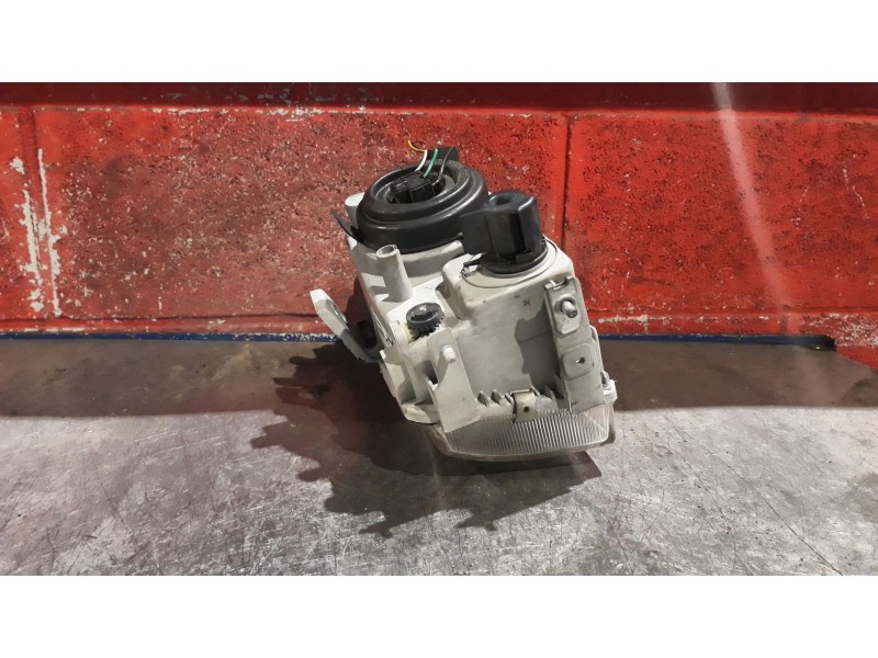 Recambio de faro izquierdo para fiat punto berl. (176) 55 s referencia OEM IAM   