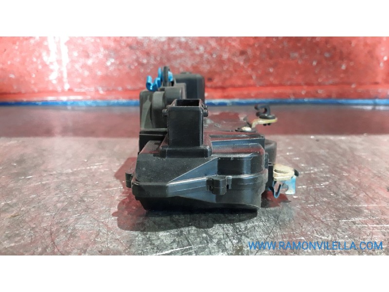 Recambio de cerra. puer. delantero derecha para peugeot partner (s1) break | 07.96 - ... break | 07.96 - ... referencia OEM IAM 