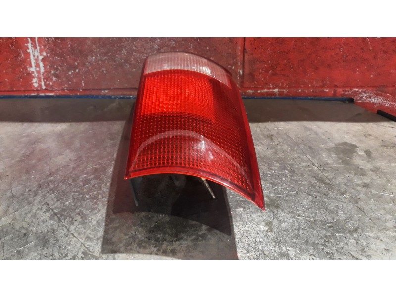 Recambio de piloto trasero izquierdo para fiat punto berl. (176) 55 s referencia OEM IAM   