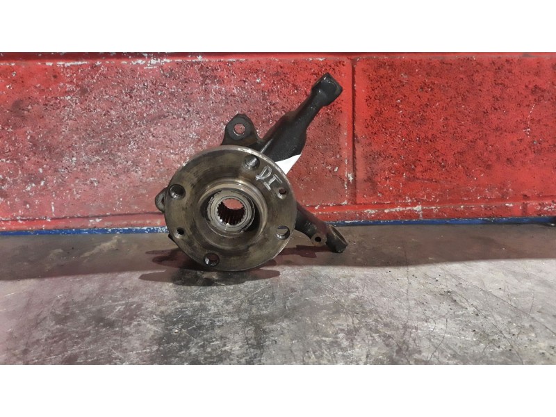 Recambio de mangueta delantera izquierda para fiat punto berl. (176) 55 s referencia OEM IAM   