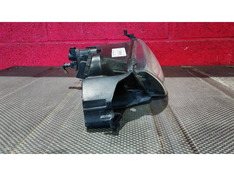 Recambio de faro derecho para lancia y10 y10 1.0 fila referencia OEM IAM   