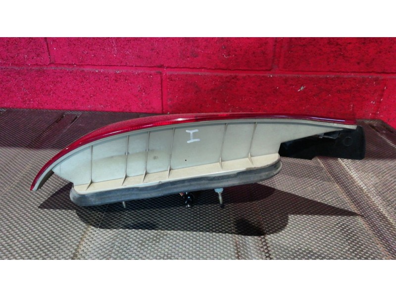 Recambio de piloto trasero izquierdo para lancia y10 y10 1.0 fila referencia OEM IAM    Recambio de piloto trasero izquierdo para lancia y10 y10 1.0 fila referencia OEM IAM