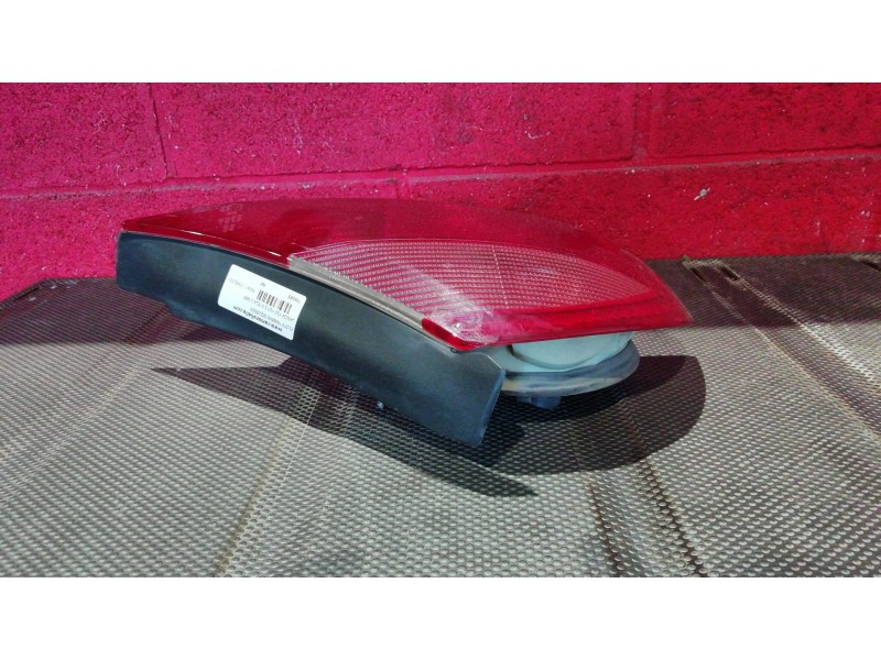 Recambio de piloto trasero izquierdo para lancia y10 y10 1.0 fila referencia OEM IAM    Recambio de piloto trasero izquierdo para lancia y10 y10 1.0 fila referencia OEM IAM