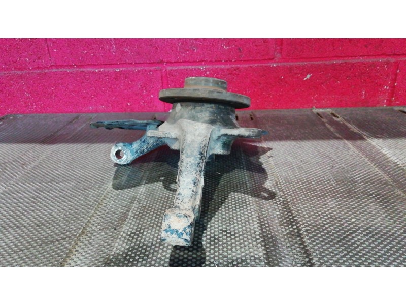 Recambio de mangueta delantera izquierda para volkswagen golf 1.9 tdi conceptline referencia OEM IAM    Recambio de mangueta delantera izquierda para volkswagen golf 1.9 tdi conceptline referencia OEM IAM