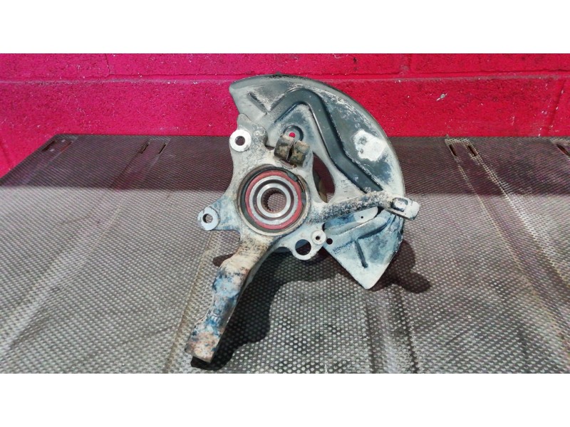 Recambio de mangueta delantera izquierda para volkswagen golf 1.9 tdi conceptline referencia OEM IAM    Recambio de mangueta delantera izquierda para volkswagen golf 1.9 tdi conceptline referencia OEM IAM