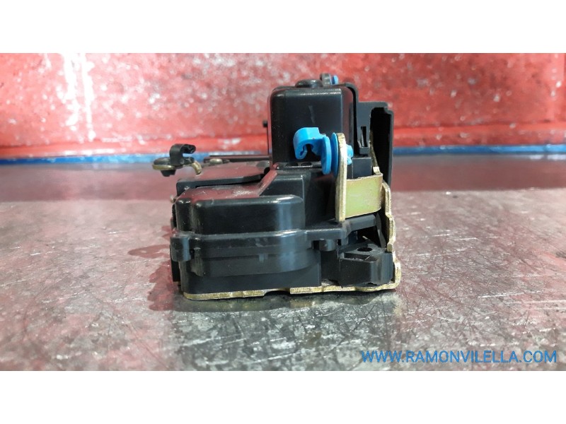 Recambio de cerra. puer. delantero derecha para peugeot partner (s1) break | 07.96 - ... break | 07.96 - ... referencia OEM IAM 