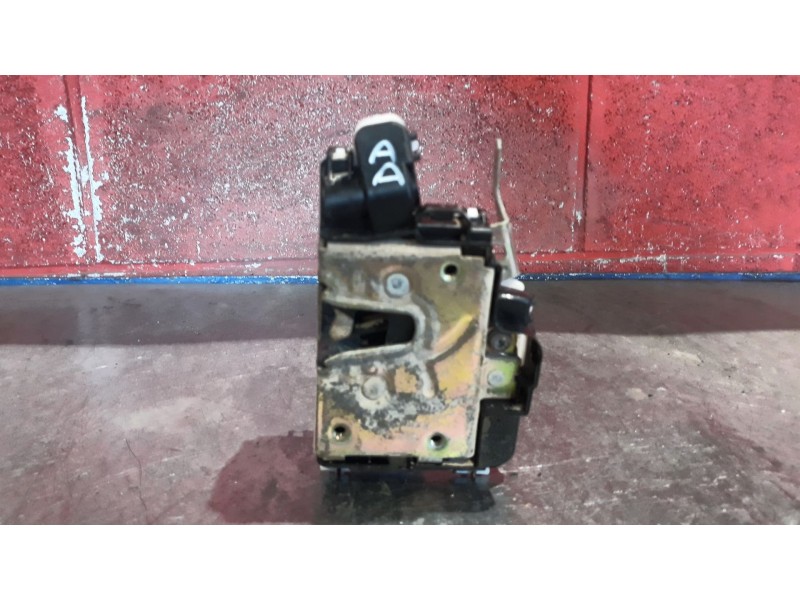 Recambio de cerradura puerta delantera derecha para volkswagen golf 1.9 tdi conceptline referencia OEM IAM    Recambio de cerradura puerta delantera derecha para volkswagen golf 1.9 tdi conceptline referencia OEM IAM