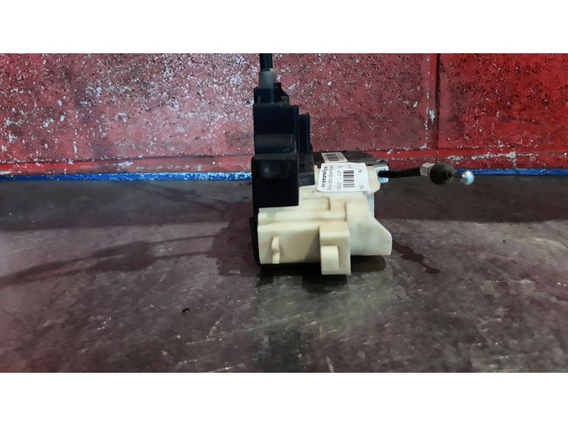 Recambio de cerradura puerta delantera derecha para hyundai i30  | 0.07 - ...  | 0.07 - ... referencia OEM IAM   