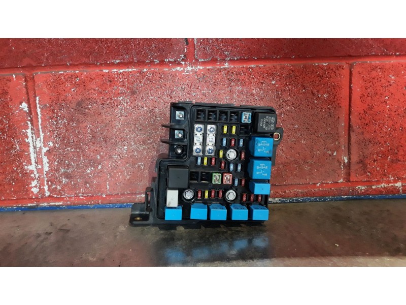 Recambio de caja reles fusibles para hyundai i30  | 0.07 - ...  | 0.07 - ... referencia OEM IAM 919502H020  