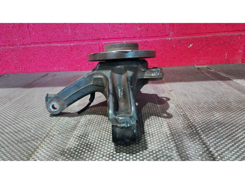 Recambio de mangueta delantera izquierda para citroen c4 picasso 1.6 vti 120 cool referencia OEM IAM   