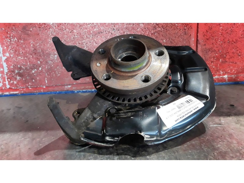 Recambio de mangueta delantera izquierda para volkswagen golf iv berlina (1j1) 1.6 | 0.97 - ... 1.6 | 0.97 - ... referencia OEM 