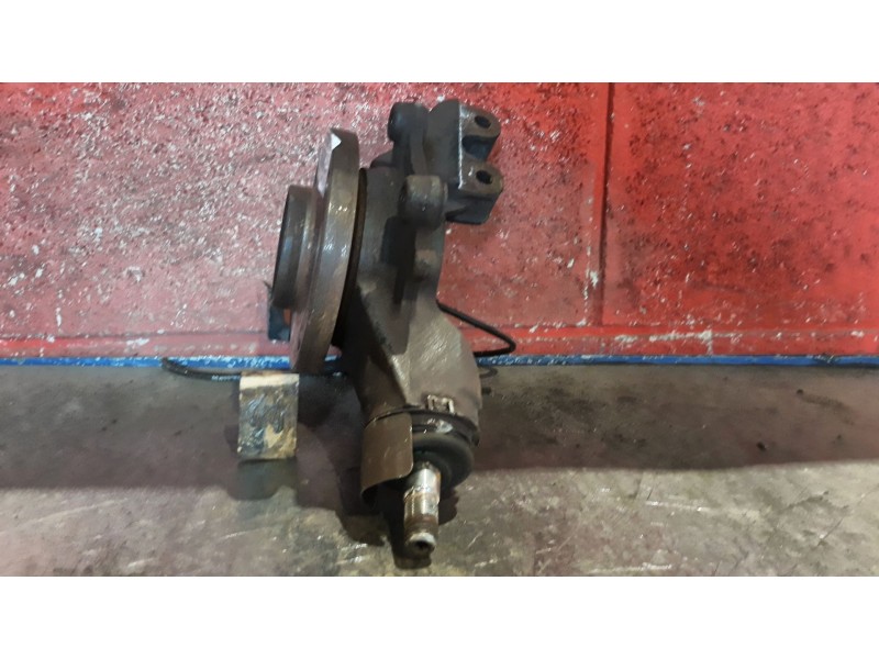 Recambio de mangueta delantera derecha para citroen c4 berlina 1.6 16v referencia OEM IAM   