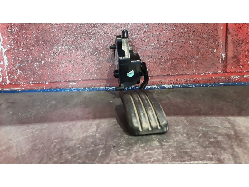 Recambio de potenciometro pedal para renault megane ii classic berlina  | 0.03 - ...  | 0.03 - ... referencia OEM IAM 8200153270
