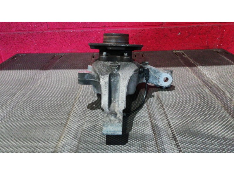 Recambio de mangueta delantera derecha para renault laguna iii referencia OEM IAM    Recambio de mangueta delantera derecha para renault laguna iii referencia OEM IAM