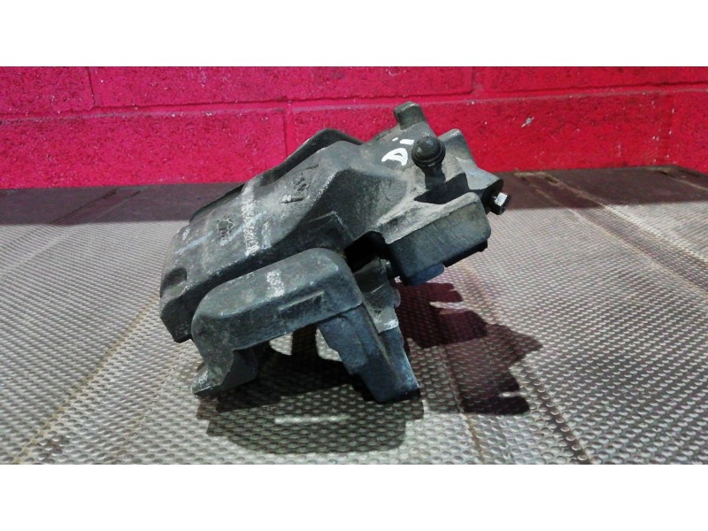 Recambio de pinza freno delantera izquierda para renault laguna iii referencia OEM IAM    Recambio de pinza freno delantera izquierda para renault laguna iii referencia OEM IAM
