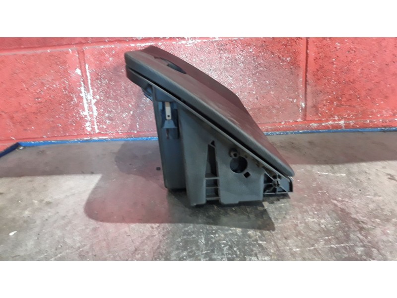 Recambio de guantera para seat leon 2.0 tdi 140 style referencia OEM IAM   