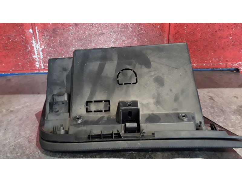 Recambio de guantera para seat leon 2.0 tdi 140 style referencia OEM IAM   