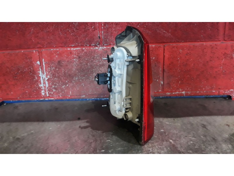 Recambio de piloto trasero izquierdo para opel astra g berlina referencia OEM IAM   