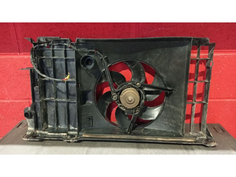 Recambio de electroventilador para peugeot 306 referencia OEM IAM    Recambio de electroventilador para peugeot 306 referencia OEM IAM
