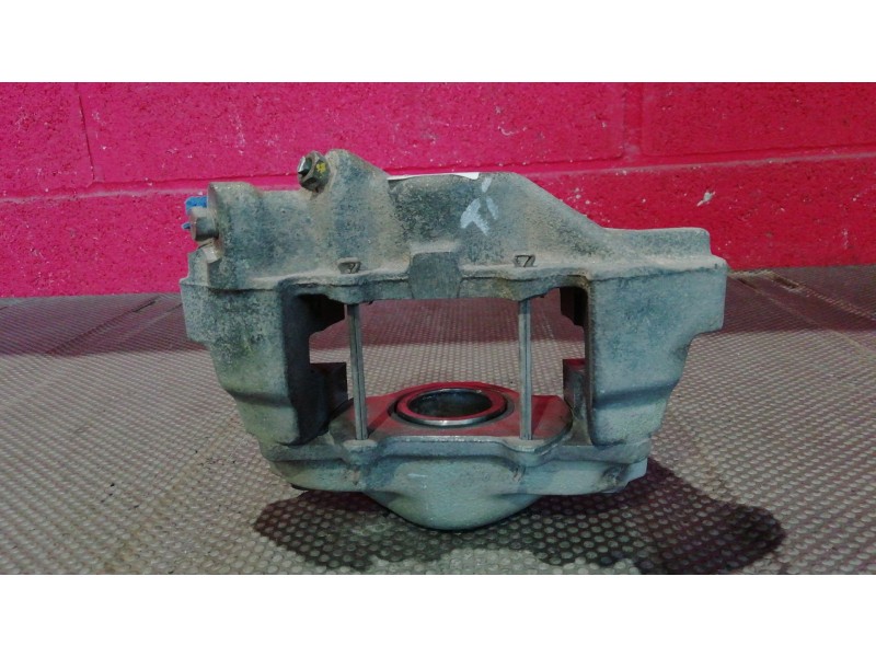 Recambio de pinza freno trasera izquierda para land rover discovery (salljg/lj) 2.5 tdi referencia OEM IAM    Recambio de pinza freno trasera izquierda para land rover discovery (salljg/lj) 2.5 tdi referencia OEM IAM