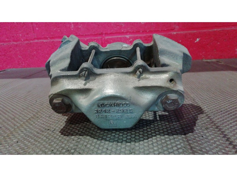 Recambio de pinza freno trasera izquierda para land rover discovery (salljg/lj) 2.5 tdi referencia OEM IAM    Recambio de pinza freno trasera izquierda para land rover discovery (salljg/lj) 2.5 tdi referencia OEM IAM