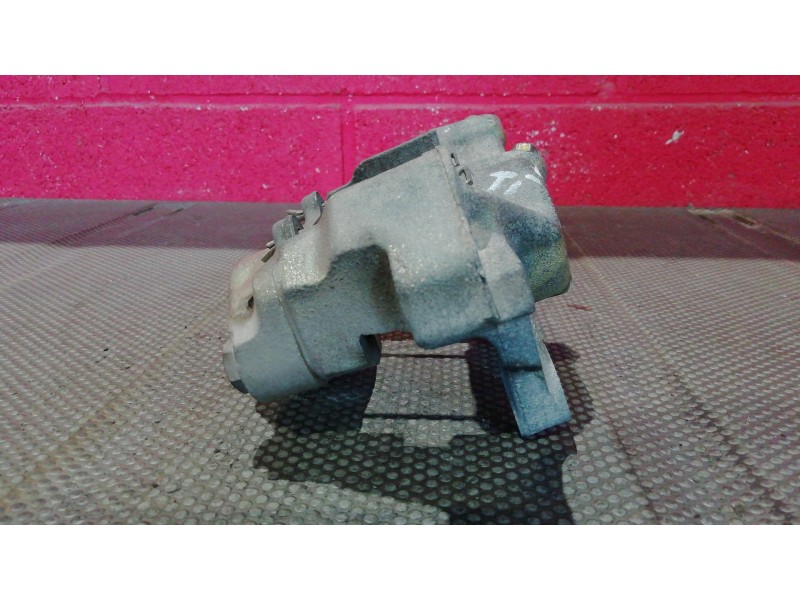 Recambio de pinza freno trasera izquierda para land rover discovery (salljg/lj) 2.5 tdi referencia OEM IAM    Recambio de pinza freno trasera izquierda para land rover discovery (salljg/lj) 2.5 tdi referencia OEM IAM