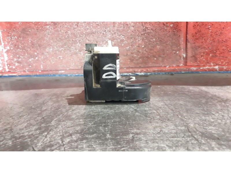 Recambio de cerradura puerta delantera derecha para renault clio ii fase ii (b/cb0)  | 0.01 - ...  | 0.01 - ... referencia OEM I
