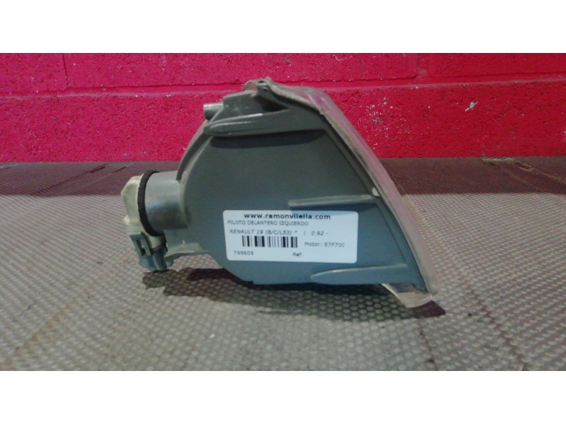 Recambio de piloto delantero izquierdo para renault 19 (b/c/l53)  | 0.92 - 0.96  | 0.92 - 0.96 referencia OEM IAM   