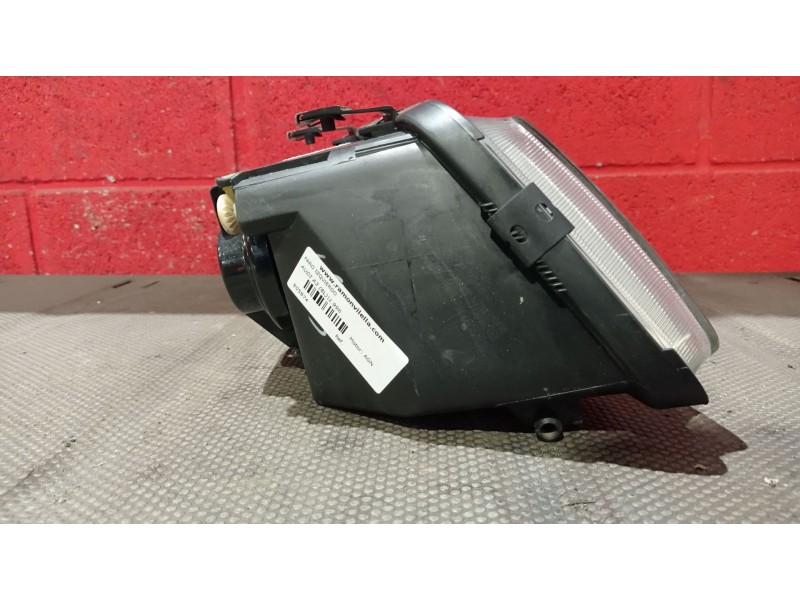 Recambio de faro izquierdo para audi a3 (8l) 1.8 20v turbo referencia OEM IAM    Recambio de faro izquierdo para audi a3 (8l) 1.8 20v turbo referencia OEM IAM