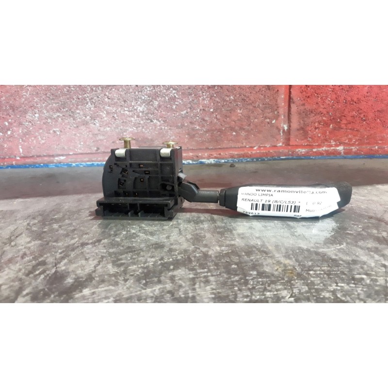 Recambio de mando limpia para renault 19 (b/c/l53)  | 0.92 - 0.96  | 0.92 - 0.96 referencia OEM IAM   
