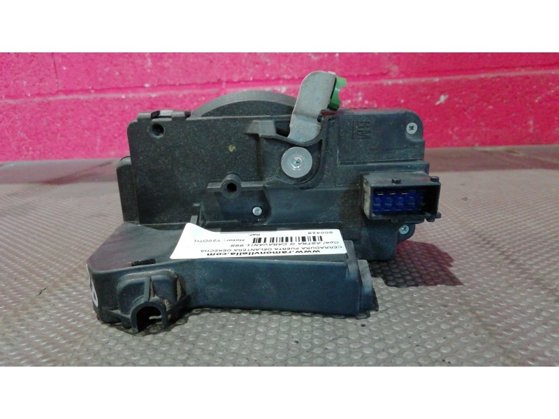 Recambio de cerradura puerta delantera derecha para opel astra g caravan 2.0 dti referencia OEM IAM   