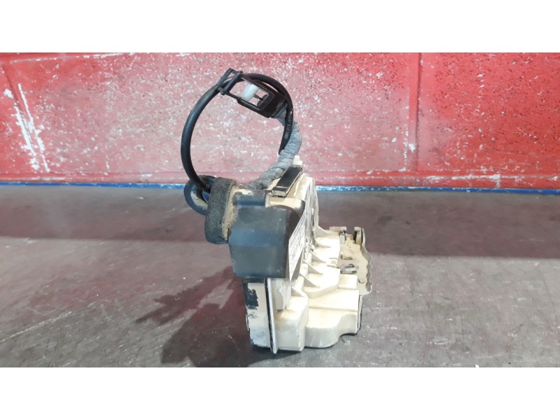 Recambio de cerradura puerta delantera derecha para volkswagen polo (6r1)  | 0.09 - ...  | 0.09 - ... referencia OEM IAM    Recambio de cerradura puerta delantera derecha para volkswagen polo (6r1)  | 0.09 - ...  | 0.09 - ... referencia OEM IAM