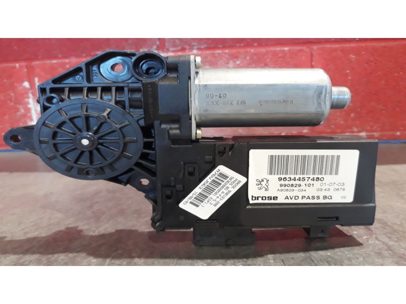 Recambio de motor elevalunas delantero derecho para peugeot 307 break / sw (s1)  | ...  | ... referencia OEM IAM   