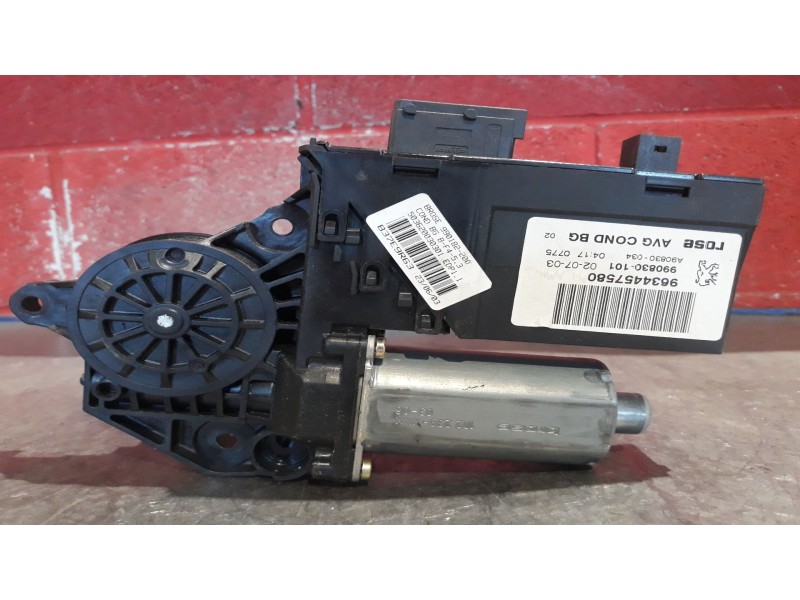 Recambio de motor elevalunas delantero izquierdo para peugeot 307 break / sw (s1)  | ...  | ... referencia OEM IAM    Recambio de motor elevalunas delantero izquierdo para peugeot 307 break / sw (s1)  | ...  | ... referencia OEM IAM
