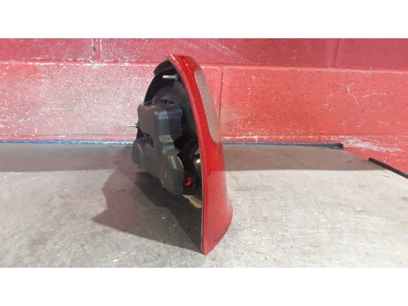 Recambio de piloto trasero izquierdo para rover 200 214 si referencia OEM IAM   