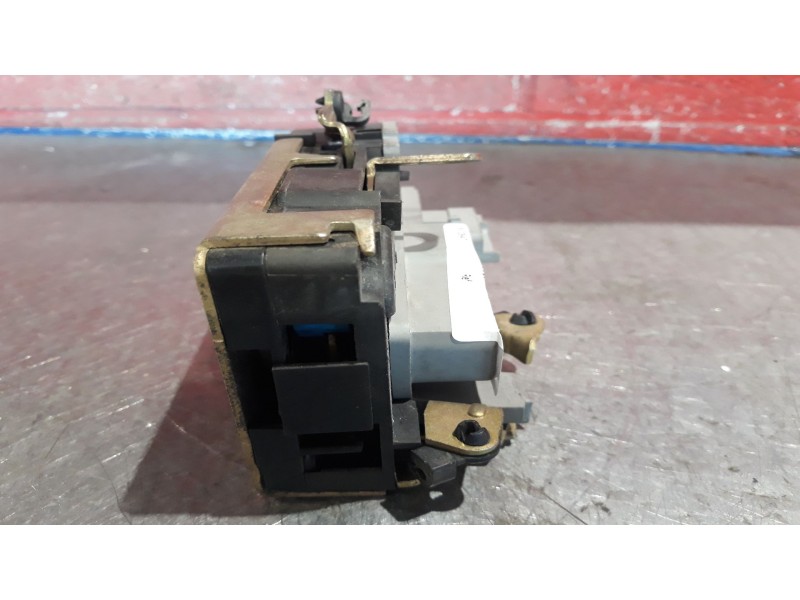 Recambio de cerradura puerta delantera derecha para peugeot 206 berlina xs | 06.98 - 12.06 xs | 06.98 - 12.06 referencia OEM IAM