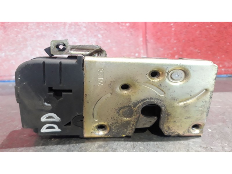 Recambio de cerradura puerta delantera derecha para peugeot 206 berlina xs | 06.98 - 12.06 xs | 06.98 - 12.06 referencia OEM IAM