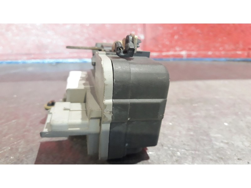 Recambio de cerradura puerta delantera derecha para peugeot 206 berlina xs | 06.98 - 12.06 xs | 06.98 - 12.06 referencia OEM IAM