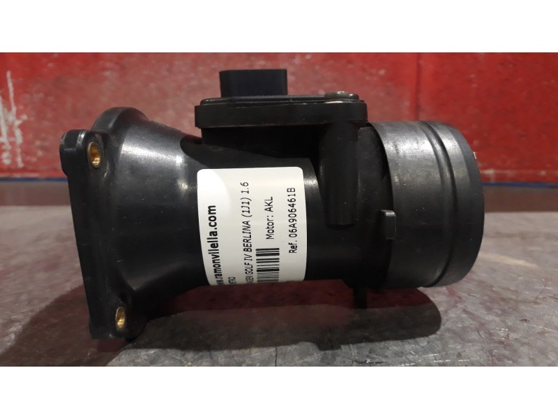 Recambio de caudalimetro para volkswagen golf iv berlina (1j1) 1.6 | 0.97 - ... 1.6 | 0.97 - ... referencia OEM IAM 06A906461B  