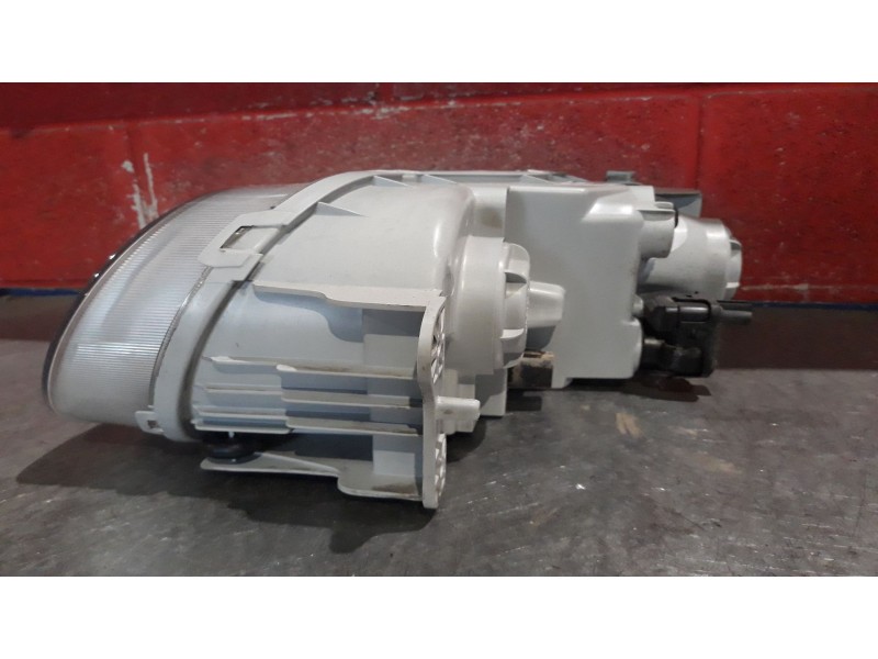 Recambio de faro derecho para hyundai coupe (j2) 1.6 16v cat | 0.96 - 0.99 1.6 16v cat | 0.96 - 0.99 referencia OEM IAM   