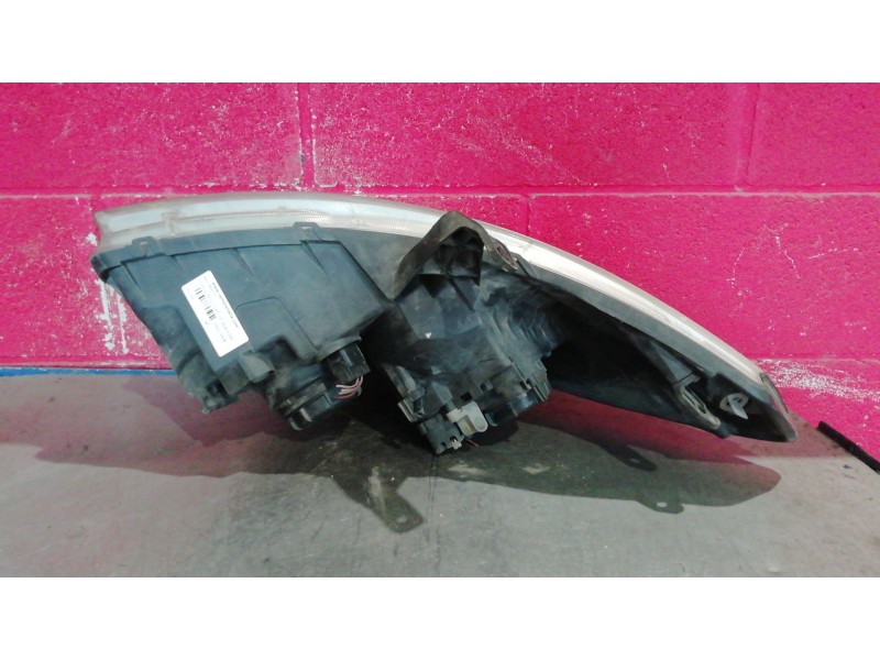 Recambio de faro derecho para hyundai i800 2.5 crdi vgt style referencia OEM IAM    Recambio de faro derecho para hyundai i800 2.5 crdi vgt style referencia OEM IAM