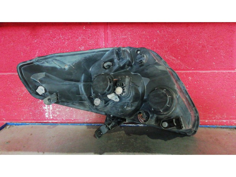 Recambio de faro derecho para hyundai i800 2.5 crdi vgt style referencia OEM IAM    Recambio de faro derecho para hyundai i800 2.5 crdi vgt style referencia OEM IAM